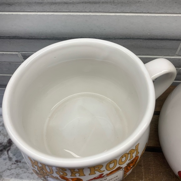 Set of Two Vintage Soup Bowls Tomato and Mushroom Soup - Picture 5 of 6
